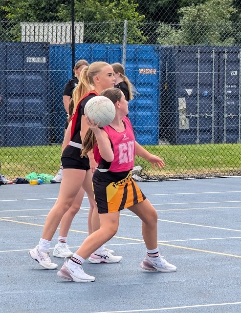 Fareham Fireflys players on court
